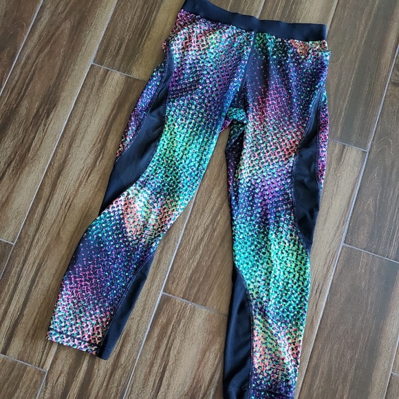 Nike Pants - 🏃♀️ Colorful Nike Hypercool Capris